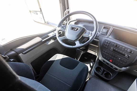 MAN TGM 18.290 4x2 LL CH 5 of 8