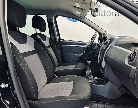 Dacia Duster 9 of 12
