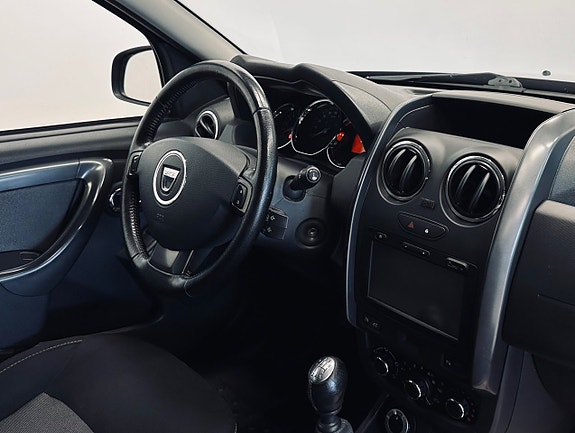 Dacia Duster 10 of 12