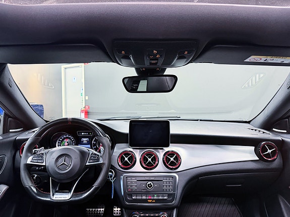 Mercedes-Benz CLA45 5 of 5
