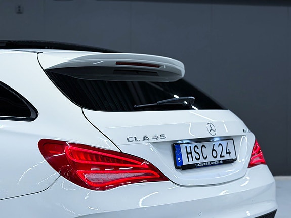 Mercedes-Benz CLA45 11 of 18