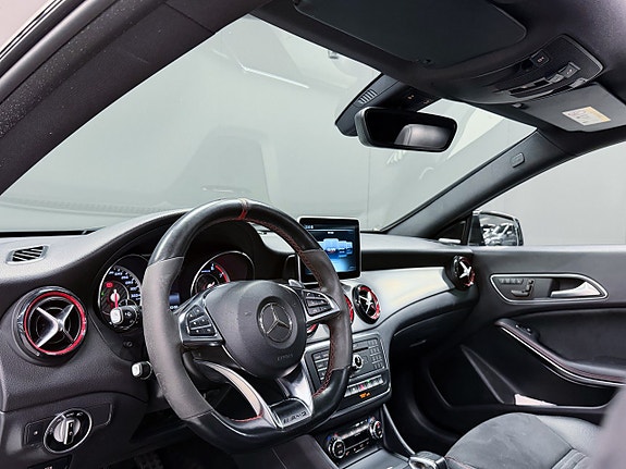 Mercedes-Benz CLA45 10 of 18