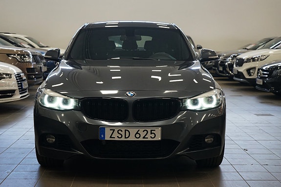 BMW 320d 3 of 22