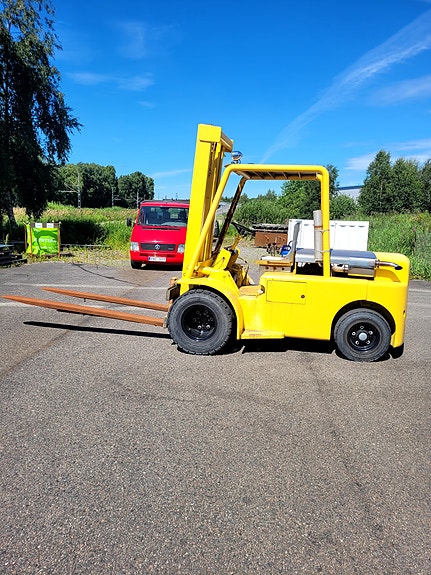 Hyster H80C 2 of 2