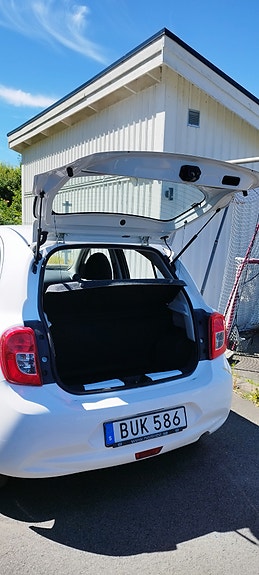 Nissan Micra 4 of 5