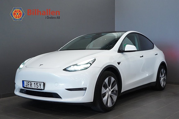 Tesla Model Y 2 of 19