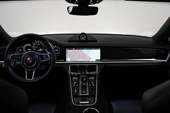 Porsche Panamera Turbo 11 of 27