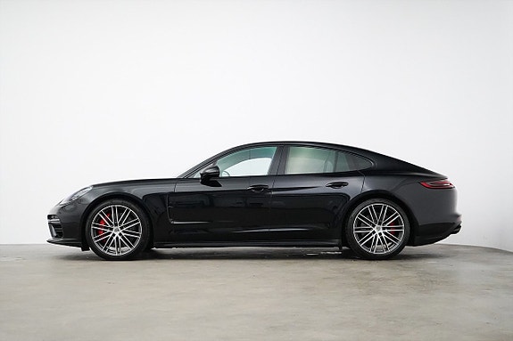Porsche Panamera Turbo 3 of 27