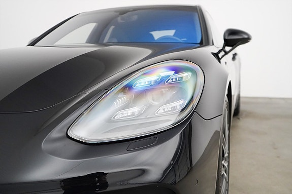 Porsche Panamera Turbo 26 of 27