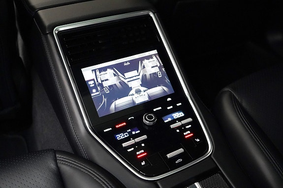 Porsche Panamera Turbo 10 of 27