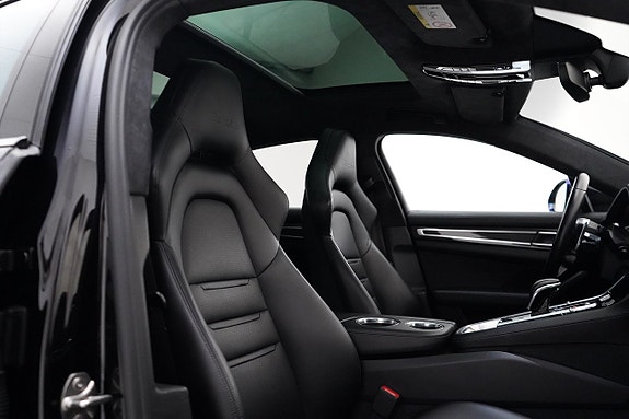 Porsche Panamera Turbo 20 of 27