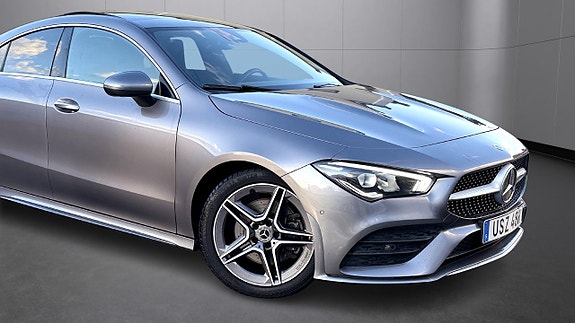 Mercedes-Benz CLA200 2 of 5