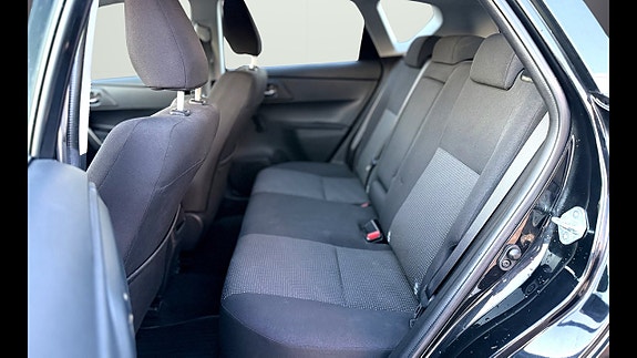 Toyota Auris 13 of 14