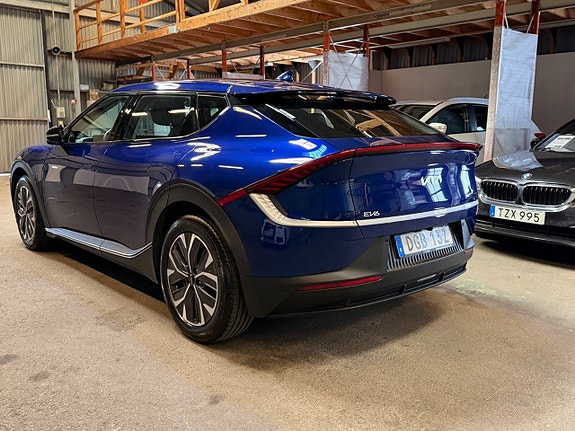 Kia EV6 3 of 5