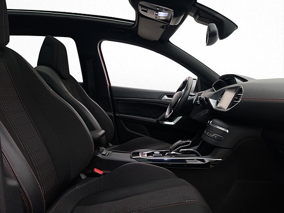 Peugeot 308 SW 15 of 30