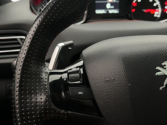 Peugeot 308 SW 29 of 30