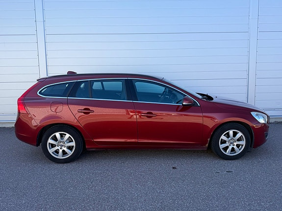 Volvo V60 8 of 13