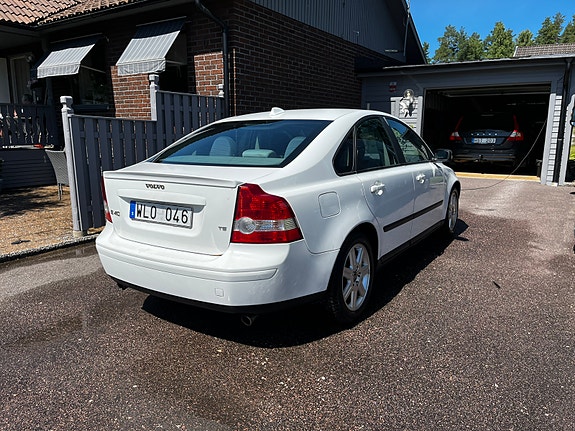 Volvo S40 5 of 5