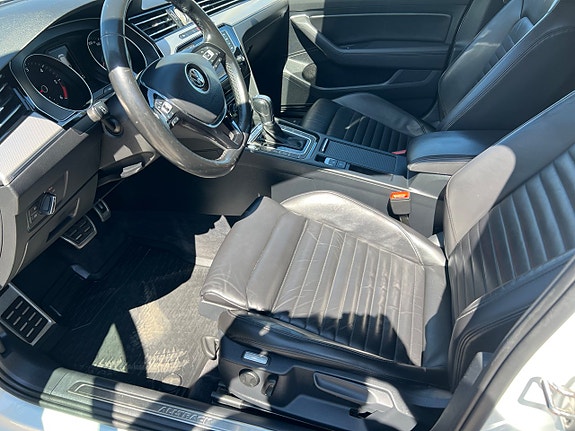 Volkswagen Passat Alltrack 4 of 5