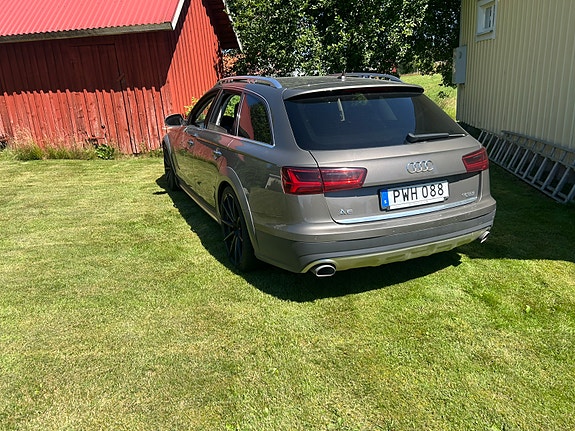 Audi A6 allroad 3 of 5