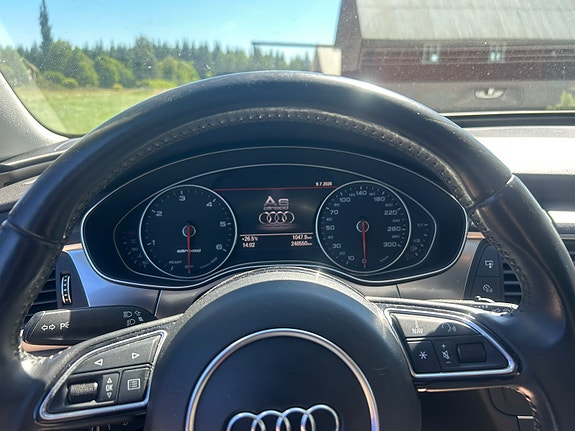 Audi A6 allroad 4 of 5