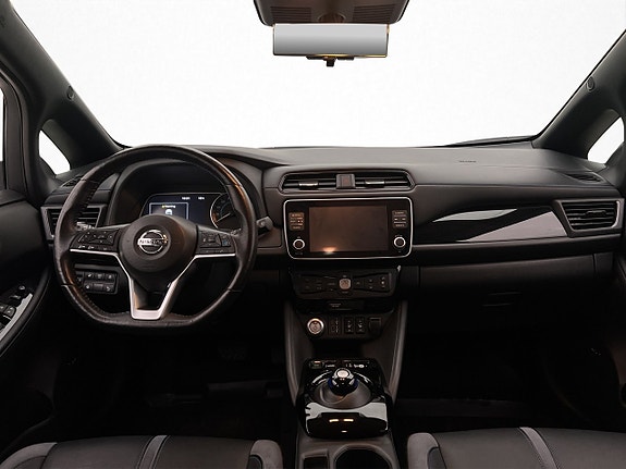 Nissan Leaf 12 of 30