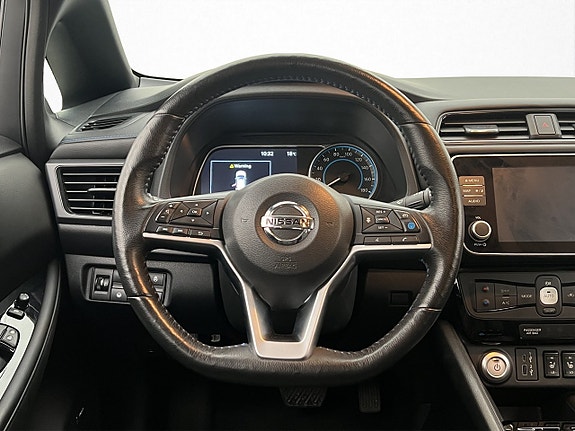 Nissan Leaf 13 of 30