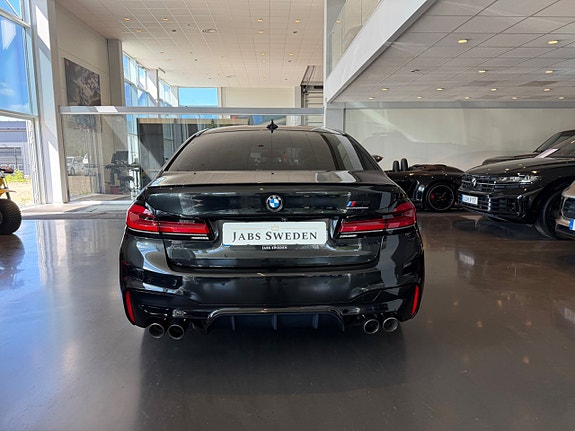 BMW M5 4 of 5