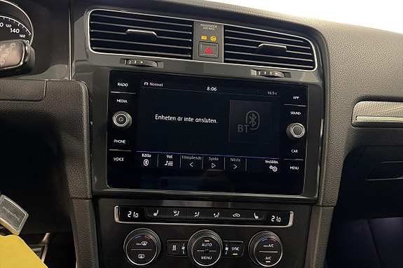Volkswagen Golf Alltrack 18 of 20
