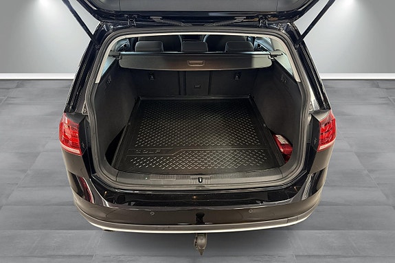 Volkswagen Golf Alltrack 12 of 20