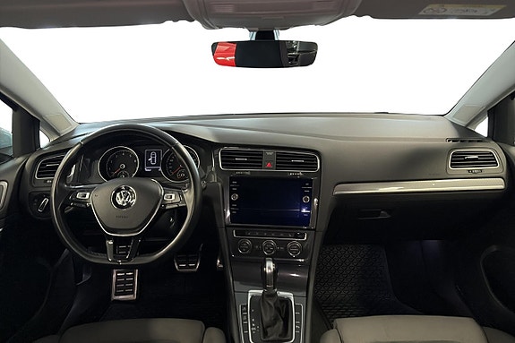 Volkswagen Golf Alltrack 11 of 20