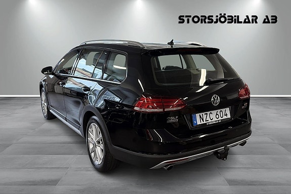 Volkswagen Golf Alltrack 5 of 20