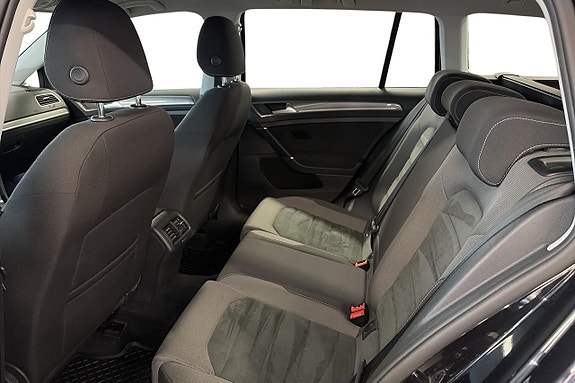 Volkswagen Golf Alltrack 10 of 20