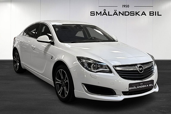 Opel Insignia 2 of 5