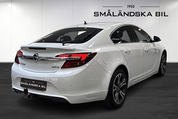 Opel Insignia 4 of 5