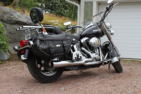 Harley-Davidson Heritage Softail Classic 5 of 5