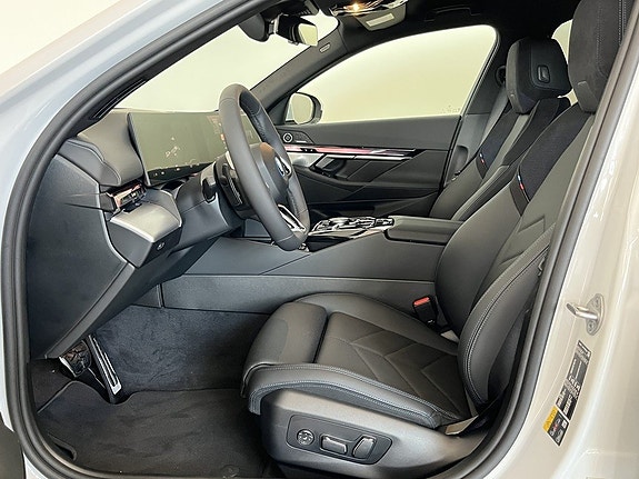 BMW i5 5 of 5