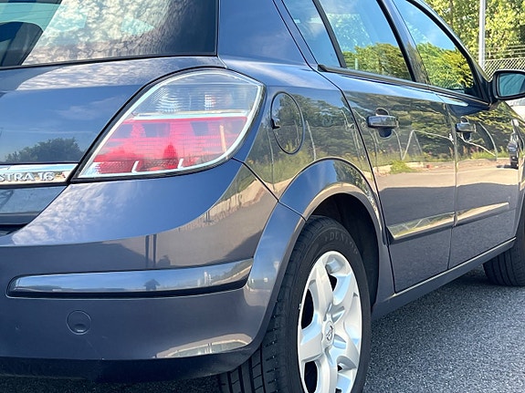 Opel Astra 15 of 18