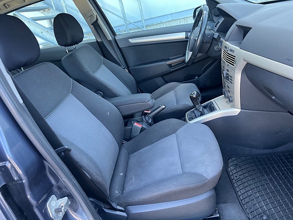 Opel Astra 7 of 18