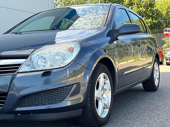 Opel Astra 14 of 18