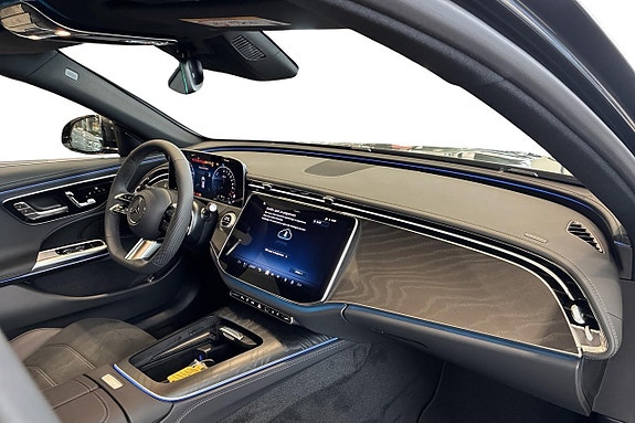 Mercedes-Benz E300 e 9 of 13