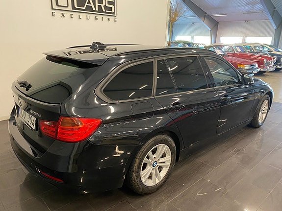BMW 320d 3 of 24