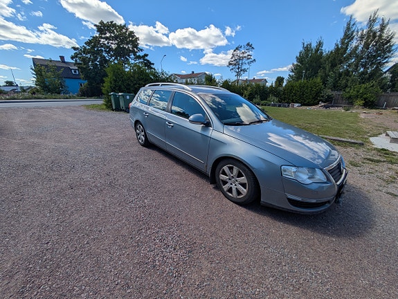 Volkswagen Passat 3 of 5
