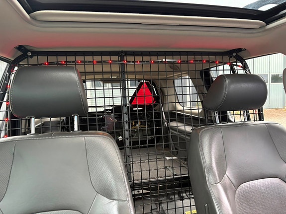 Nissan Pathfinder 7 of 12