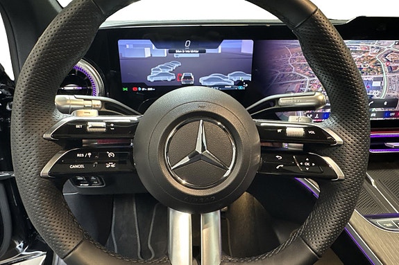 Mercedes-Benz GLC300 de 13 of 19