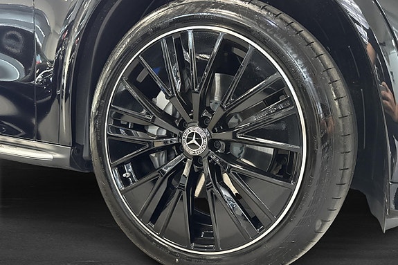 Mercedes-Benz GLC300 de 5 of 5