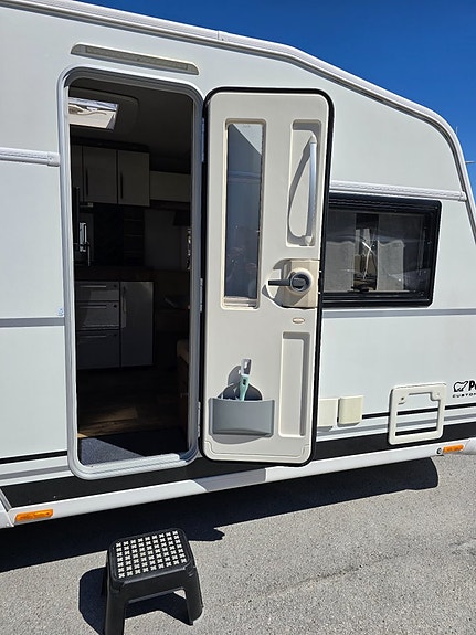 Polar 680 QA Customized *Queenbed *AC *Alde *Ugn 9 of 29