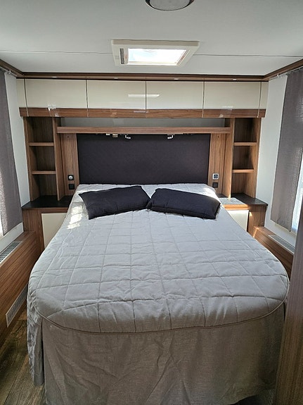 Polar 680 QA Customized *Queenbed *AC *Alde *Ugn 27 of 29