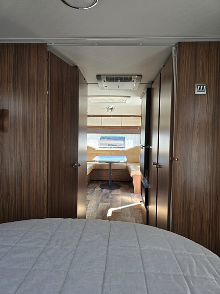 Polar 680 QA Customized *Queenbed *AC *Alde *Ugn 28 of 29