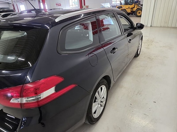 Peugeot 308 6 of 10